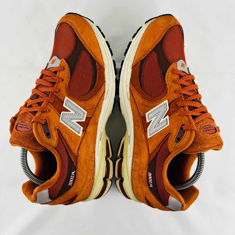 New Balance 2002R Men's Sz 9 Sneakers Rust Orange Suede Athletic Running Shoes - Picture 3 of 12